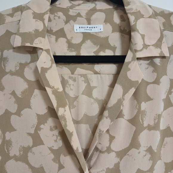 Equipment Femme Womens Adalyn Silk Blouse Blush Pink Butterfly Accent‎ Small - Picture 6 of 9